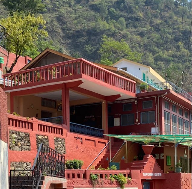 Tapovan Kuti, Uttarkashi, Uttarakhand - Vushii.com Tapovan Kuti, Uttarkashi, Uttarakhand - Vushii.com